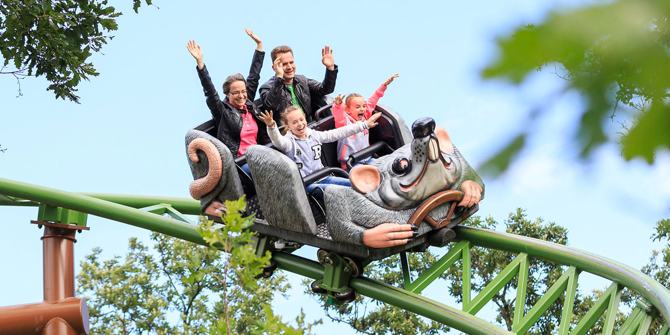 Erlebe unvergesslichen Familienspaß im Familypark